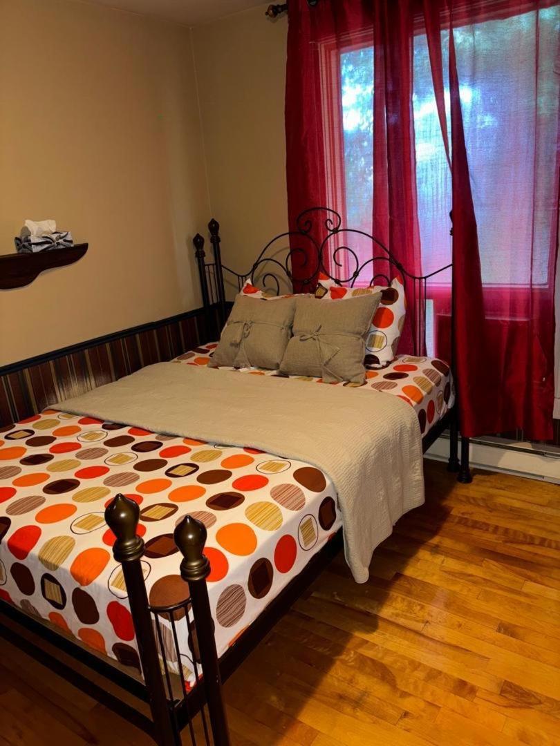 Tinga Home Saguenay Bilik gambar
